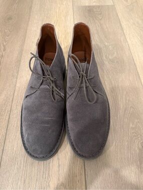 Toni Pons Tonal Gray Suede Chukka Boots - Classic Lace-Up for Men